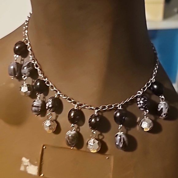 Silvertone Necklace w/Dangling Silver & Blue w/Design Embedded Beads, 18" Length - Picture 4 of 6